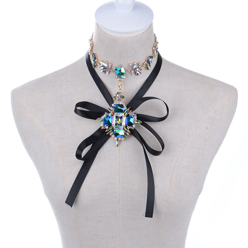 Alloy Inlaid Gemstone Necklace — Crystal Statement Jewelry