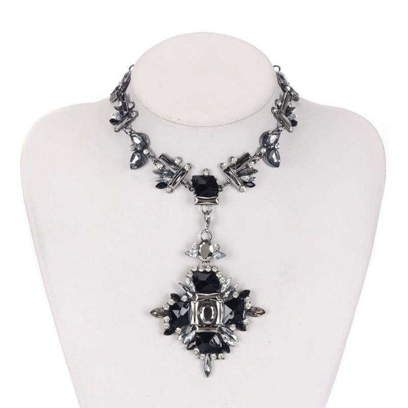 Alloy Inlaid Gemstone Necklace — Crystal Statement Jewelry