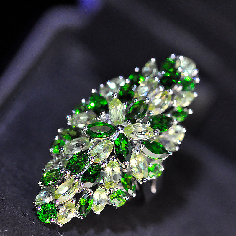 Ambilight Gemstone Inlaid Peridot Ring — Green Crystal Elegance